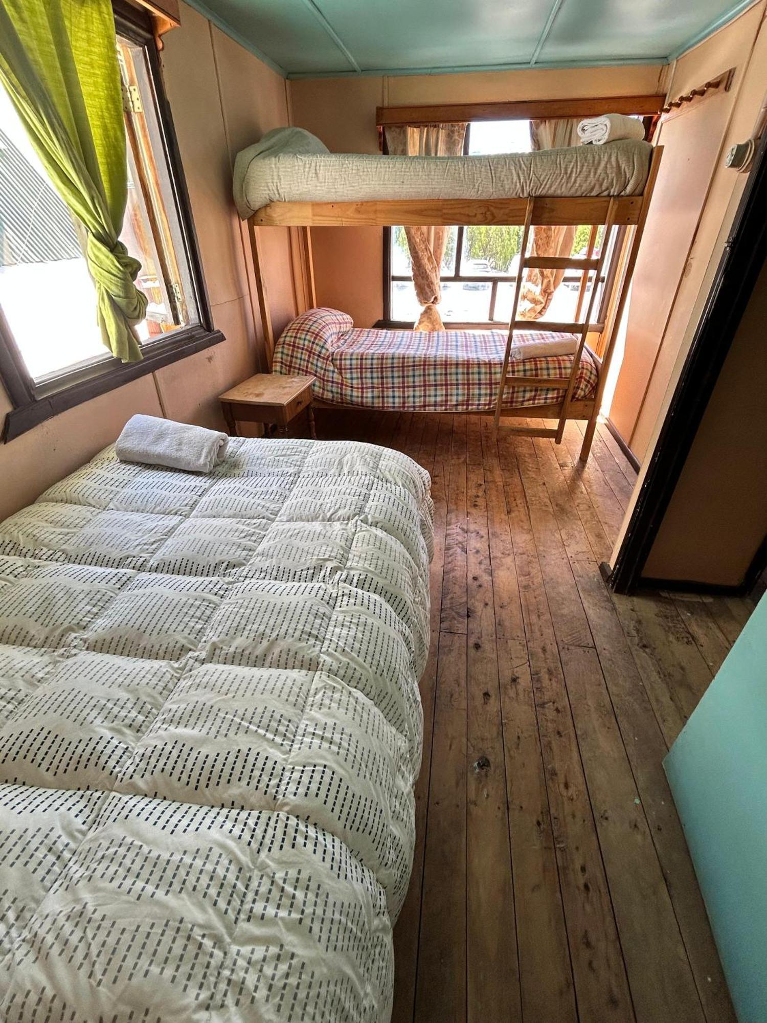 Hostal Las Parvas Пуэрто-Транкило Экстерьер фото